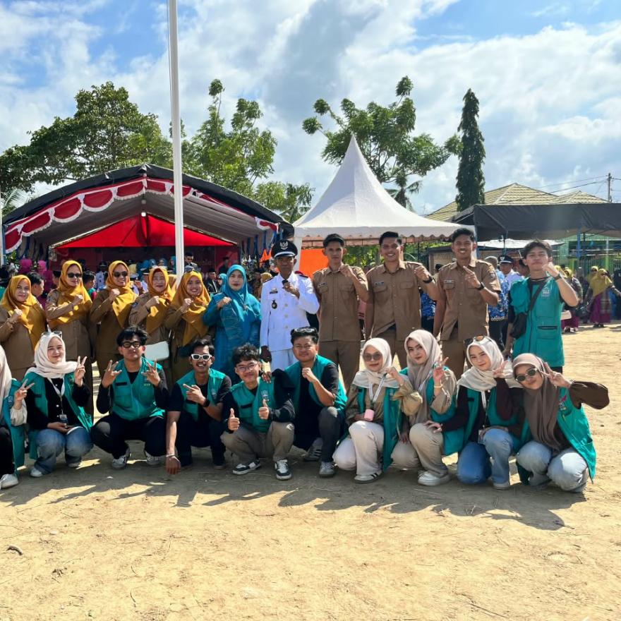 Pemdes Mario Bersama KKN IAIN Parepare Angkatan 37 Posko 73 Ikuti Upacara HUT ke-81 Kemerdekaan RI